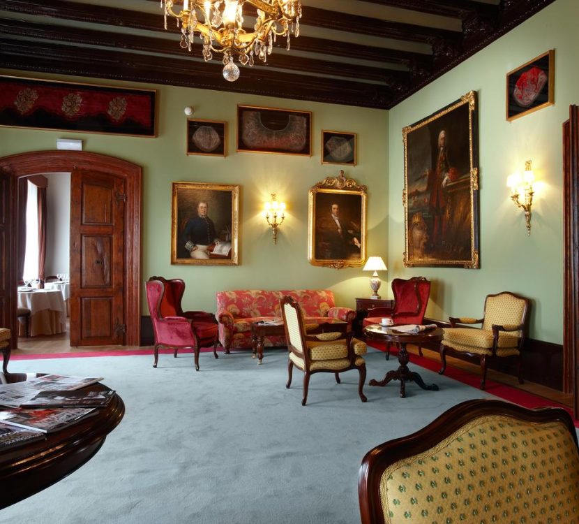 Gaztelu-Guendulain-Hoteles-15